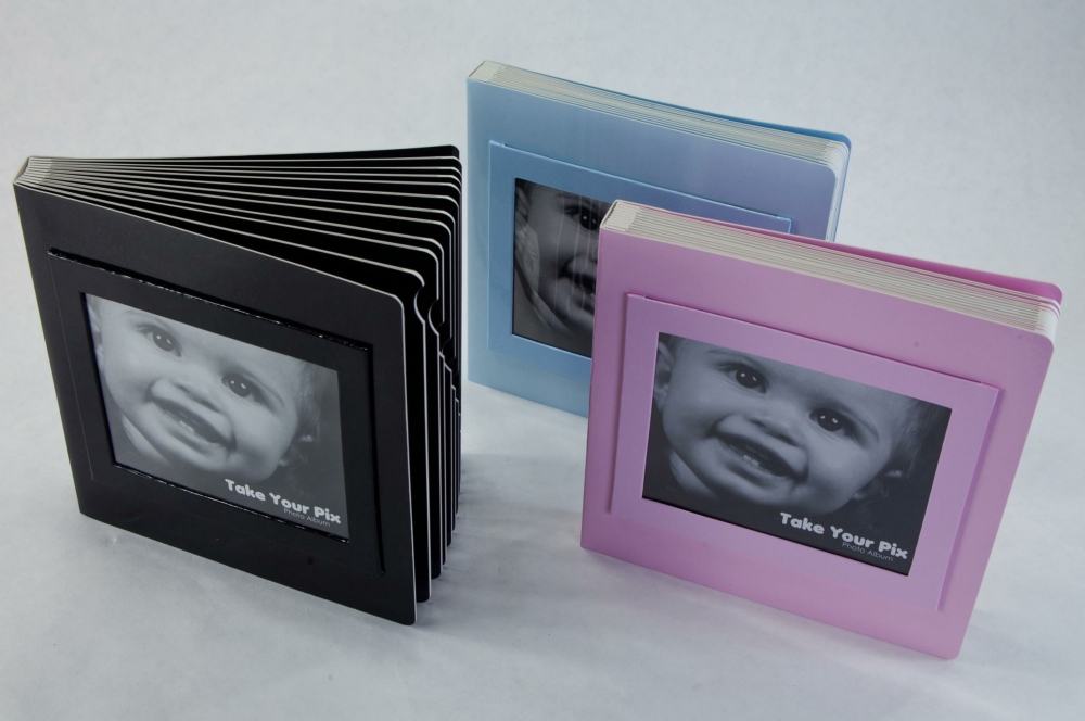 39996 MG 2677 board book photo album with die cut slots to insert pictures