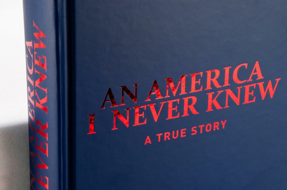 40004 Globalpsd342 hardcover book, PLC, casebound, matte lamination, foil stamping, round backed