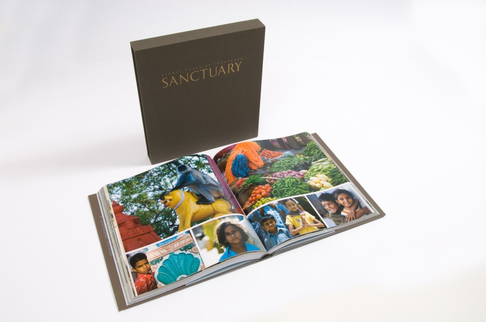 41853 AWF5048 hardcover, casebound, PLC, loose backed, slipcase, deep foil stamping